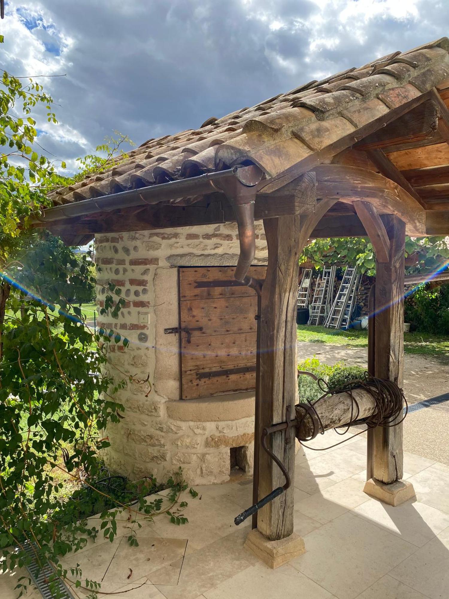 Le Relais De La Godasse Reyrieux Экстерьер фото